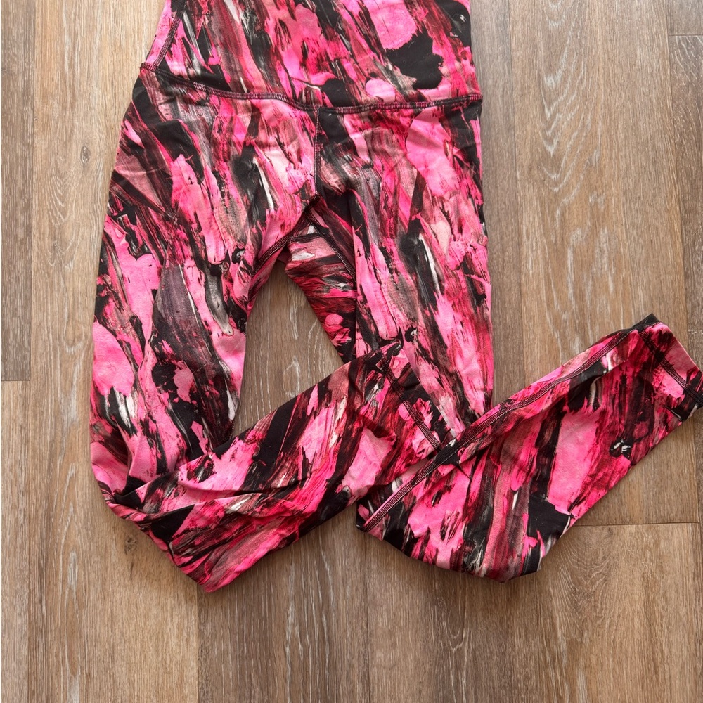 Lululemon pink leggings size 4